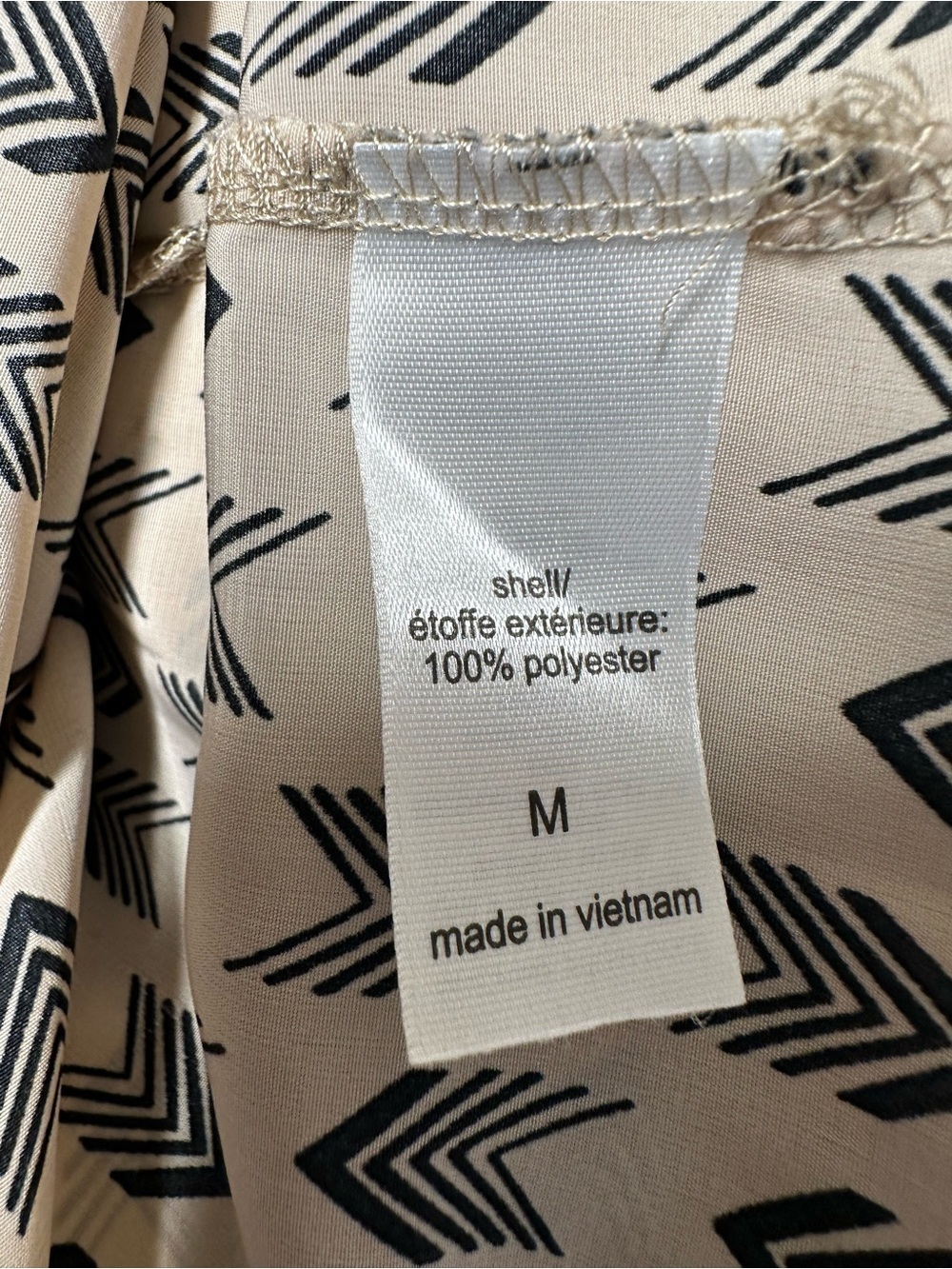 Maurices Women’s Medium Chevron Print Blouse • Crisscross Neckline Top - Picture 6 of 6